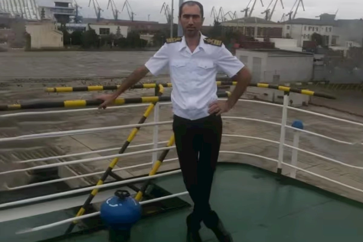 Hücum nəticəsində həlak olan kapitan dəfn edildi