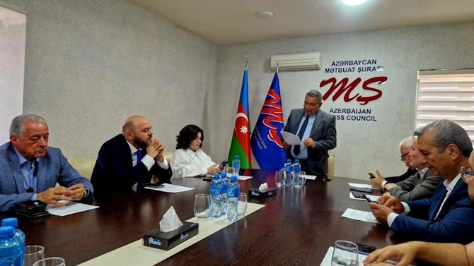 Azərbaycan Mətbuat Şurasının İdarə Heyətinin iclası keçirildi — FOTOLAR Azərbaycan Mətbuat Şurasının İdarə Heyətinin iclası keçirildi — FOTOLAR