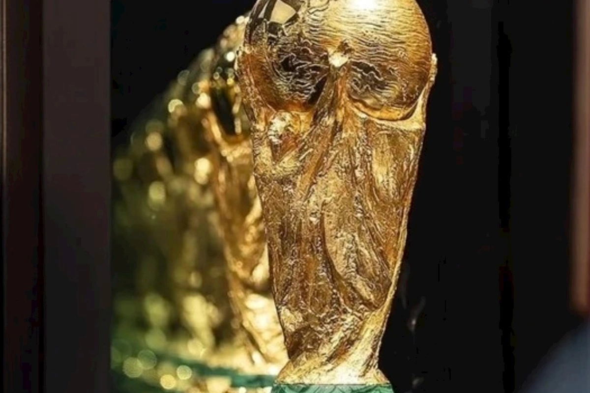 Dünya çempionatının ən yaxşı 50 futbolçusu — Siyahıda iki türk var