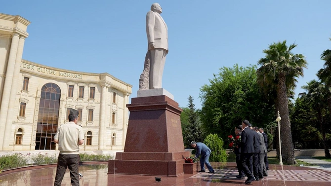 Salyanda Milli Qurtuluş Günü böyük təntənə ilə qeyd edildi — FOTOLAR