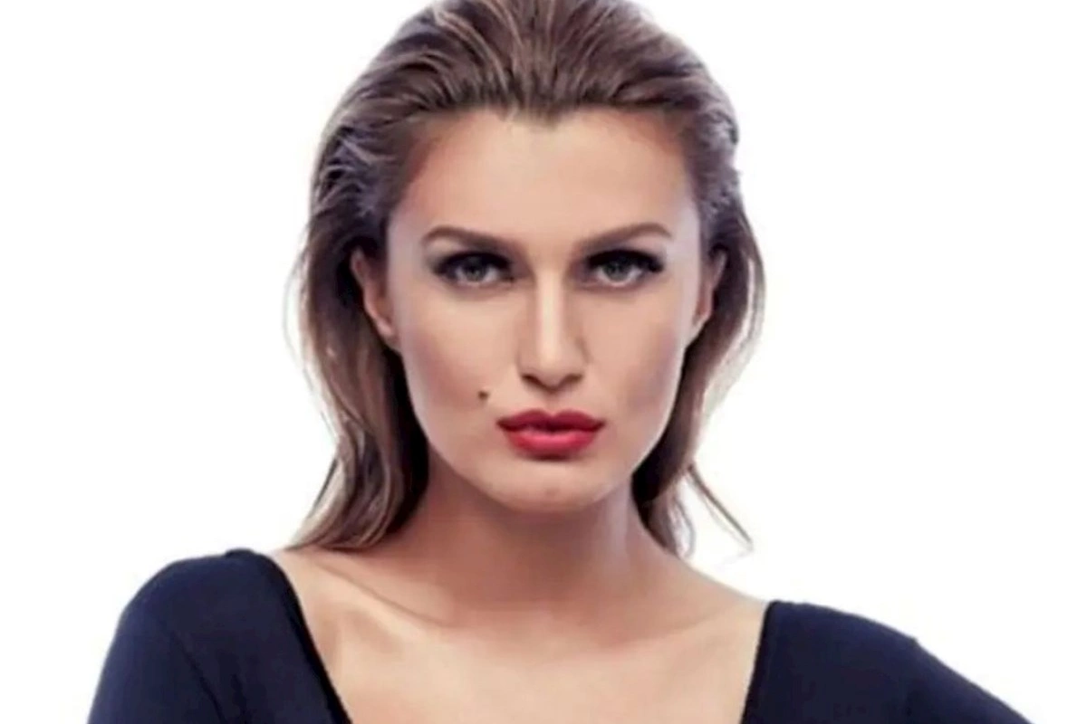 Tanınmış modeldən milyonluq əmlakı ilə bağlı açıqlama