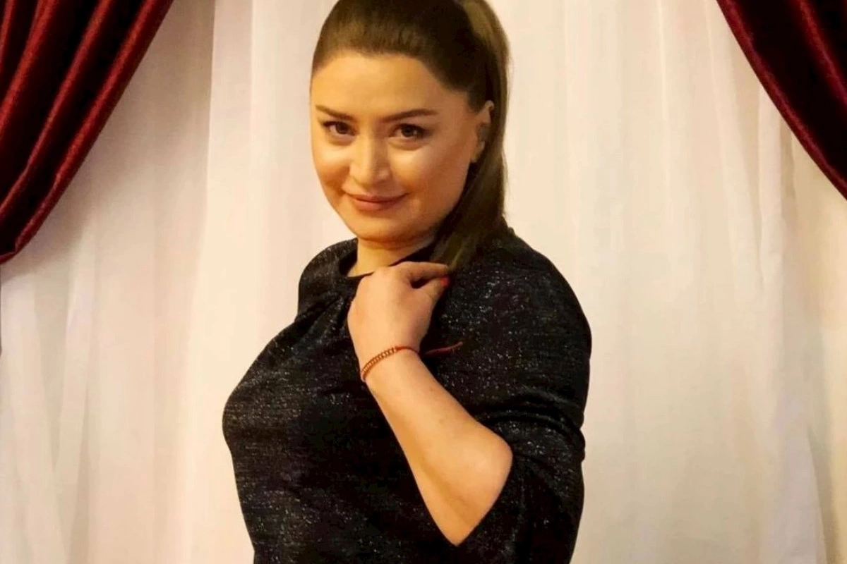 Azərbaycanlı məşhur müğənni uşaqlıq xatirəsini bölüşdü: Məni evdən qovurdular