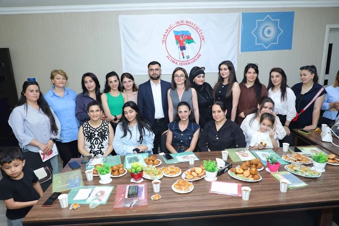 Abşeron rayonunda “Qadınlar və QİÇS: Sağlam Gələcək Naminə” layihəsi çərçivəsində maarifləndirici təlim keçirilib — FOTOLAR