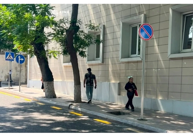 Bakında bu ünvanlarda parklanma yerlərinin bəzi hissəsi ləğv edildi — SƏBƏB (FOTOLAR)