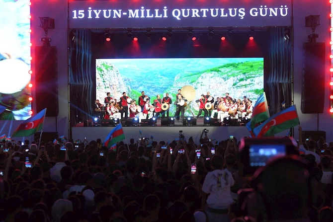 Bakıda Milli Qurtuluş Gününə həsr olunan bayram konserti — FOTOLAR