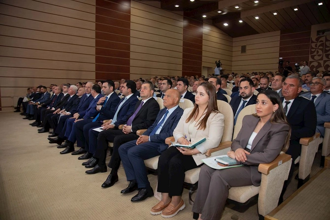 Lənkəranda aqrar sahədə yeni Dövlət Proqramının müzakirəsi ilə bağlı regional müşavirə keçirilib — FOTOLAR