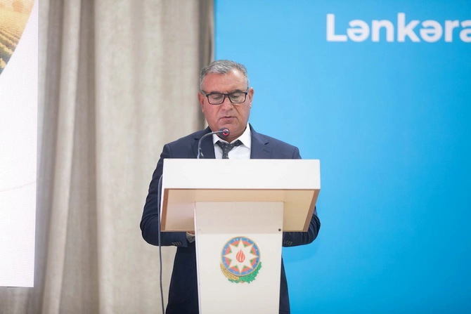 Lənkəranda aqrar sahədə yeni Dövlət Proqramının müzakirəsi ilə bağlı regional müşavirə keçirilib — FOTOLAR
