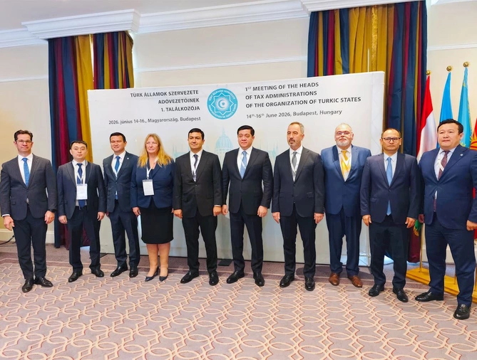 DVX rəisi TDT Vergi Administrasiyaları rəhbərlərinin ilk görüşündə iştirak edib — FOTOLAR DVX rəisi TDT Vergi Administrasiyaları rəhbərlərinin ilk görüşündə iştirak edib — FOTOLAR