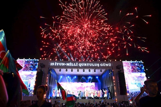 Bakıda Milli Qurtuluş Gününə həsr olunan bayram konserti — FOTOLAR