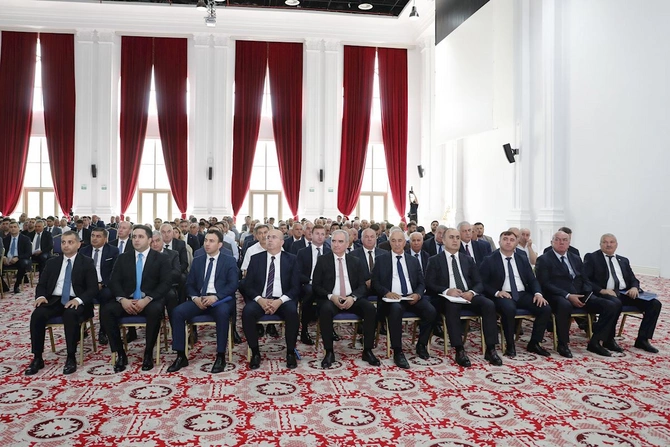 Qubada aqrar sahədə yeni Dövlət Proqramının müzakirəsi ilə bağlı regional müşavirə keçirilib — FOTOLAR