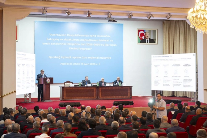 Ağcabədidə aqrar sahədə yeni Dövlət Proqramının müzakirəsi ilə bağlı regional müşavirə keçirilib — FOTOLAR