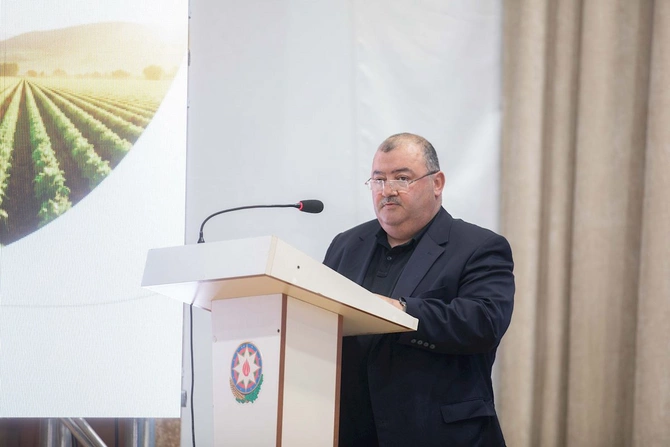 Lənkəranda aqrar sahədə yeni Dövlət Proqramının müzakirəsi ilə bağlı regional müşavirə keçirilib — FOTOLAR