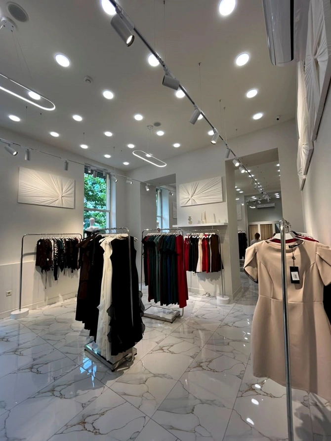 Azərbaycanda 35 illik geyim brendi SARA yeni kolleksiyalar təqdim edir — FOTOLAR Azərbaycanda 35 illik geyim brendi SARA yeni kolleksiyalar təqdim edir — FOTOLAR