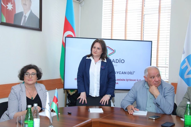 “Mediada Azərbaycan dili” proqramının yekun mərhələsi təşkil olunub — FOTOLAR “Mediada Azərbaycan dili” proqramının yekun mərhələsi təşkil olunub — FOTOLAR