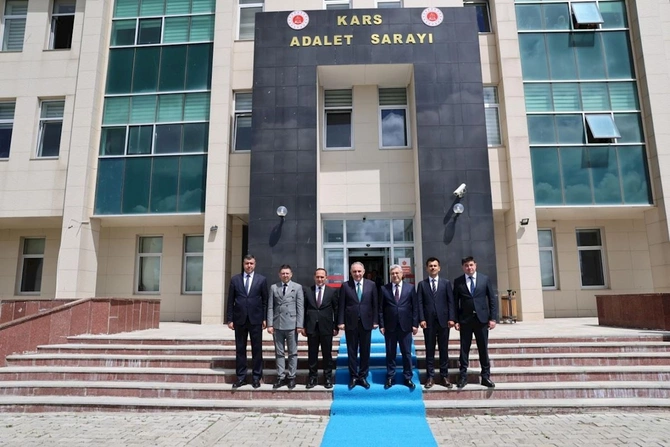 Kamran Əliyev Qarsda görüşlər keçirib — FOTOLAR Kamran Əliyev Qarsda görüşlər keçirib — FOTOLAR