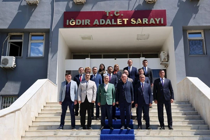 Kamran Əliyev Qarsda görüşlər keçirib — FOTOLAR Kamran Əliyev Qarsda görüşlər keçirib — FOTOLAR