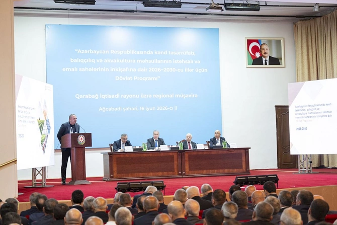 Ağcabədidə aqrar sahədə yeni Dövlət Proqramının müzakirəsi ilə bağlı regional müşavirə keçirilib — FOTOLAR