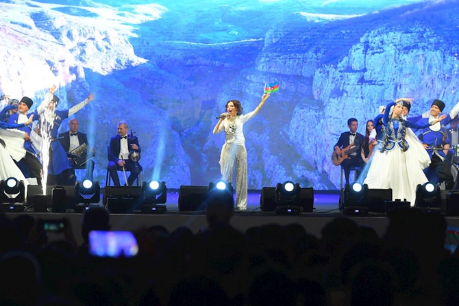 Bakıda Milli Qurtuluş Gününə həsr olunan bayram konserti — FOTOLAR
