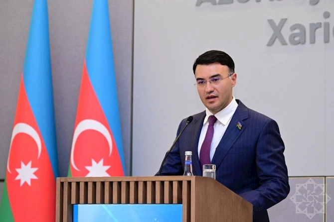 XİN-də “İnsan Hüquqları Aylığı” çərçivəsində seminar təşkil olunub — FOTOLAR