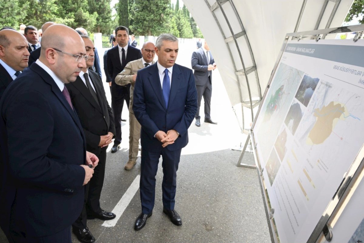 Əlaqələndirmə Qərargahının iclasının iştirakçıları Ağdərənin Baş planı ilə tanış olublar — FOTOLAR