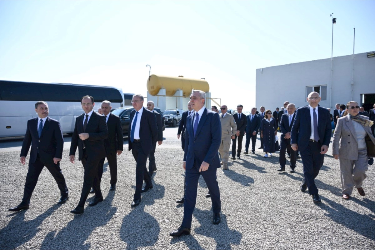 Əlaqələndirmə Qərargahının üzvlərinin Ağdərə və Xocalı rayonlarına səfəri başlayıb — FOTOLAR