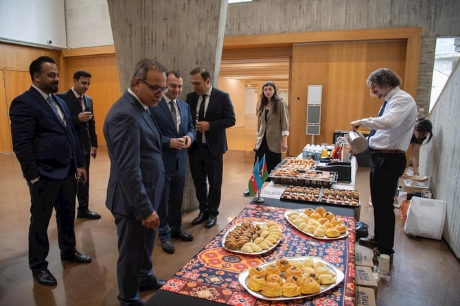 VII Ümumdünya Mədəniyyətlərarası Dialoq Forumu UNESCO-da təqdim olundu — FOTOLAR VII Ümumdünya Mədəniyyətlərarası Dialoq Forumu UNESCO-da təqdim olundu — FOTOLAR