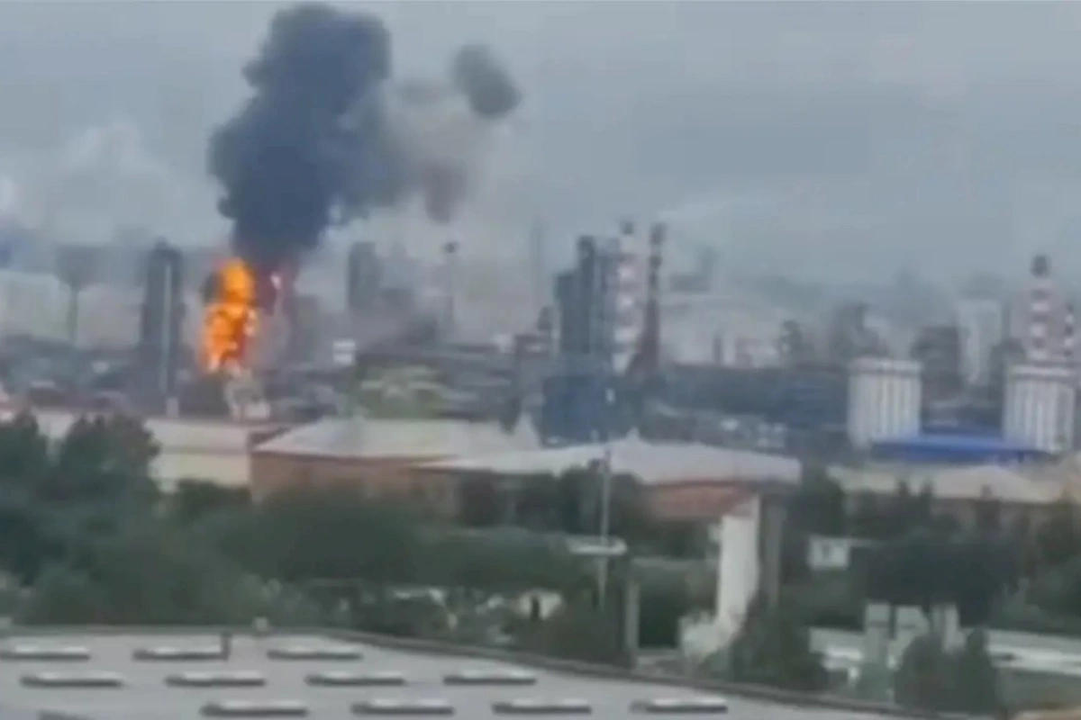 Ukrayna donları Moskva yaxınlığındakı Kaptonya neft emalı zavodunu vurdu — VİDEO