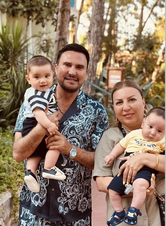 Nadir Qafarzadə nəvələri ilə — FOTOLAR