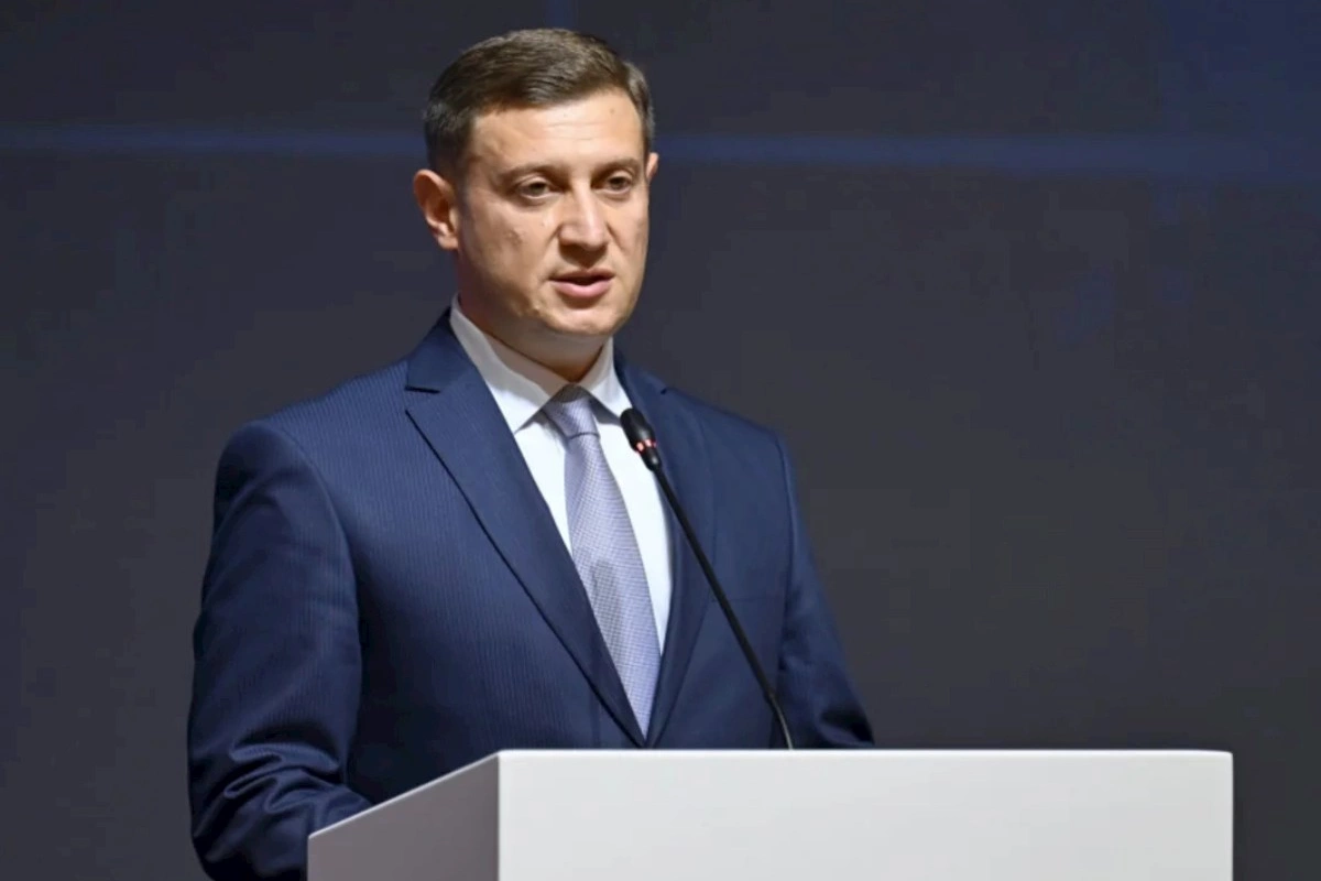 Anar İsrafilov vəzifədən getdi
