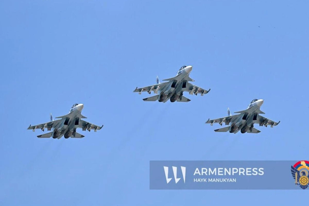 İrəvandakı paradda İran silahı: molla rejimi maskasını birdəfəlik cırıb atdı