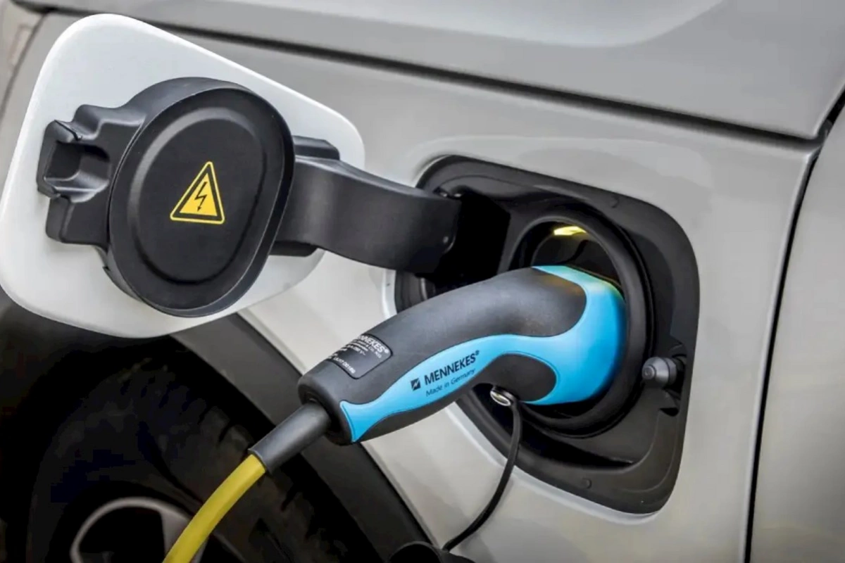 Elektromobil və hibrid sürənlər üçün çətin günlər başladı