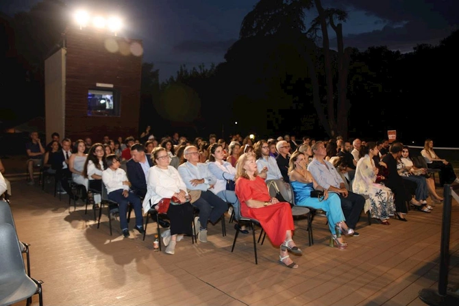 Romanın “Casa del Cinema” mərkəzində “Tağıyev: Neft” filminin premyerası keçirilib — FOTOLAR