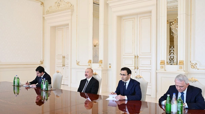 İlham Əliyev İordaniya Haşimilər Krallığı Nümayəndələr Palatasının nümayəndə heyətini qəbul edib — FOTOLAR