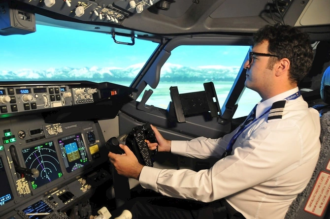 20 il əvvəl reklamında rol aldığı şirkətdə bu dəfə pilot kimi uçacaq — FOTOLAR 20 il əvvəl reklamında rol aldığı şirkətdə bu dəfə pilot kimi uçacaq — FOTOLAR