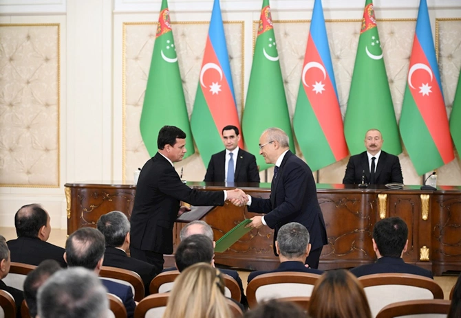 Azərbaycan və Türkmənistan 12 sənədi mübadilə etdi — FOTOLAR (YENİLƏNİB)