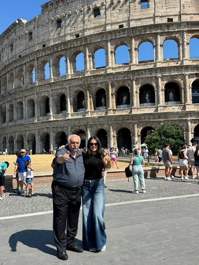 Aysel Teymurzadə onunla İtaliyada — FOTO Aysel Teymurzadə onunla İtaliyada — FOTO
