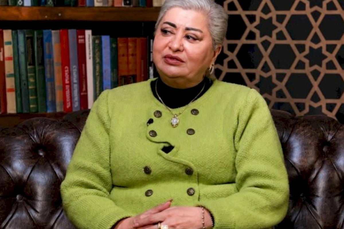 “Deyirlər, 18 yaşı tamam olmuş qəşəng qızlarınız var...” — VİDEO