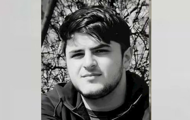 Mərdəkanda dənizdə batan 4 gəncin görüntüləri
