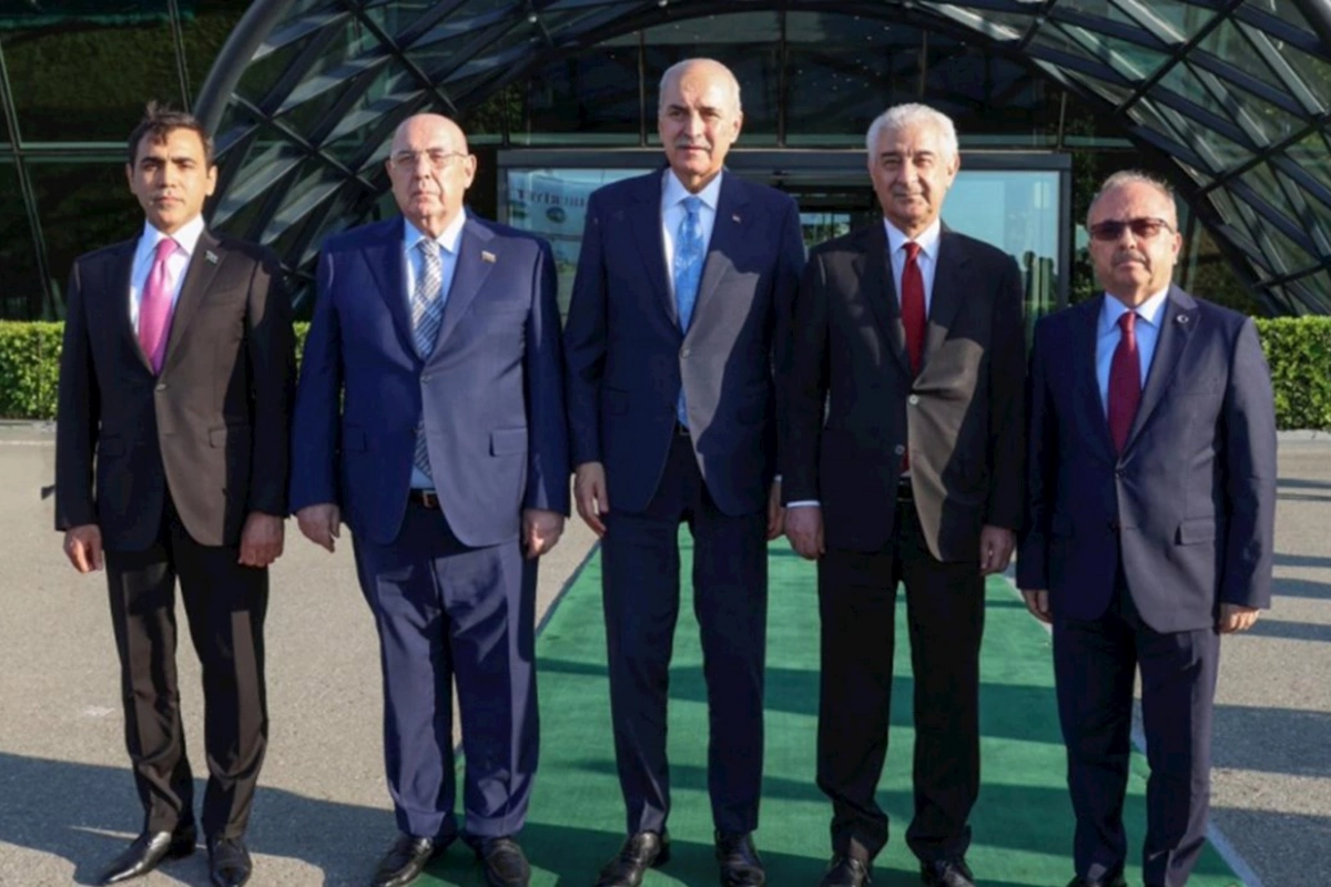 Numan Kurtulmuş Azərbaycandadır — FOTO