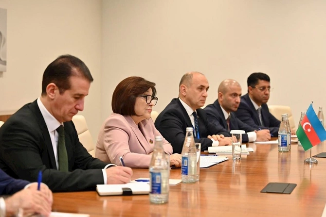 Azərbaycanla İran arasında yeni əməkdaşlıq perspektivləri müzakirə edilib — FOTOLAR Azərbaycanla İran arasında yeni əməkdaşlıq perspektivləri müzakirə edilib — FOTOLAR