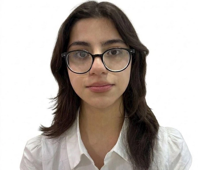 I ixtisas qrupu üzrə 700 bal toplayan Burlaxatun — FOTO