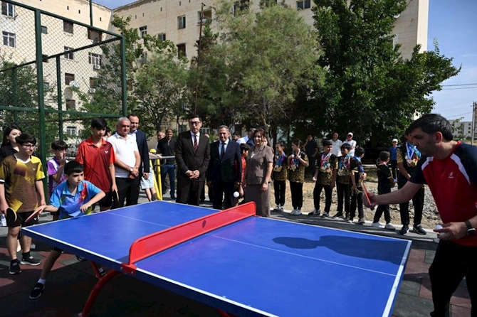 “Sağlam məhəllə” layihəsi çərçivəsində yeni idman zonaları istifadəyə verilib — FOTOLAR