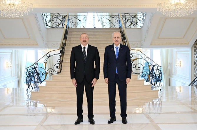 Prezident TBMM sədrinin rəhbərlik etdiyi nümayəndə heyətini qəbul etdi — FOTOLAR Prezident TBMM sədrinin rəhbərlik etdiyi nümayəndə heyətini qəbul etdi — FOTOLAR