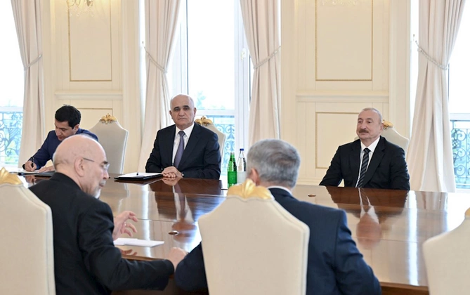 İlham Əliyev İran İslam Şurası Məclisinin sədrinin başçılıq etdiyi nümayəndə heyətini qəbul edib — FOTOLAR İlham Əliyev İran İslam Şurası Məclisinin sədrinin başçılıq etdiyi nümayəndə heyətini qəbul edib — FOTOLAR