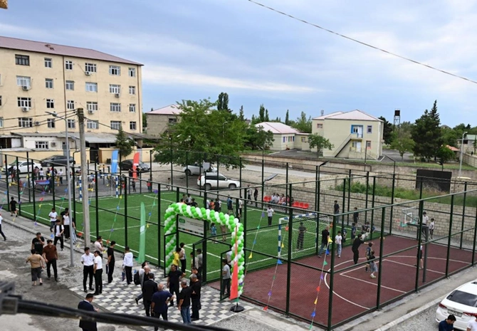 “Sağlam məhəllə” layihəsi çərçivəsində yeni idman zonaları istifadəyə verilib — FOTOLAR