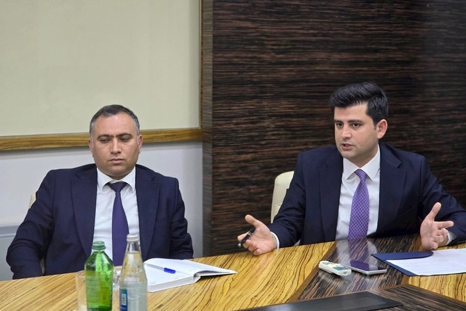 Aksizli məhsulların dövriyyəsinə nəzarət gücləndirilir — FOTO Aksizli məhsulların dövriyyəsinə nəzarət gücləndirilir — FOTO