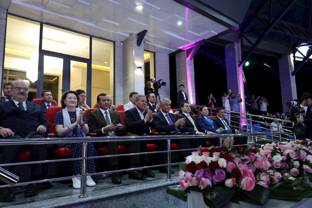 Adil Kərimli “Əndican – Türk Dünyasının Mədəniyyət Paytaxtı 2026” ilinin açılış mərasimində iştirak edib — FOTOLAR