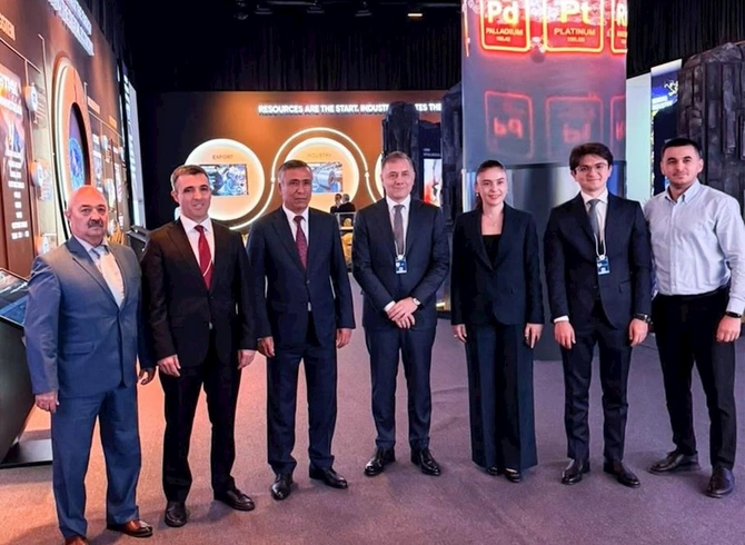 Baku Steel Company V Daşkənd Beynəlxalq İnvestisiya Forumunda təmsil olunub — FOTOLAR