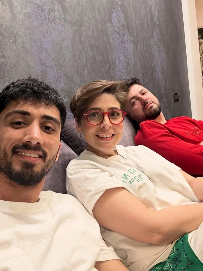 İllər sonra bir araya gəldilər — FOTOLAR İllər sonra bir araya gəldilər — FOTOLAR