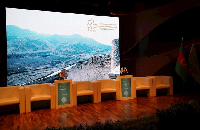 Bakıda ərəb dünyası türkmanları ilə forum keçirildi — FOTOLAR